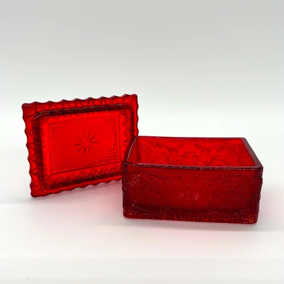 Indiana Glass Ruby Red Amberina Glass Trinket Box - Picture 3 of 12